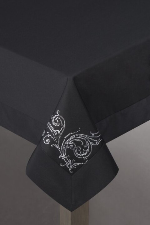 E EDYTA schwarz 160x300