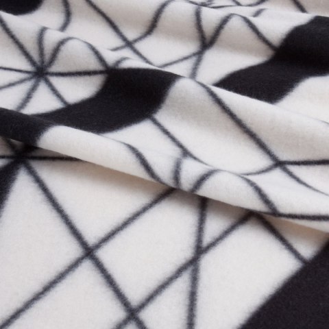 Kuscheldecke GEO 01 150x200